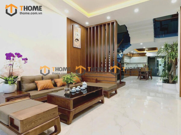 Hình Ảnh Thi Công Gỗ Sồi Tự Nhiên Nhà Chị Hồng Lê Sơn Trà TTTC-35SN