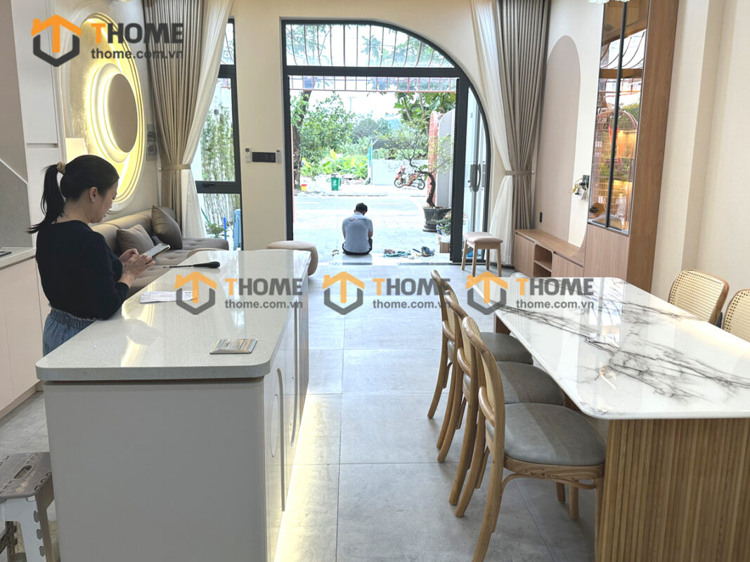 Hình Ảnh Thi Công Gỗ Sồi Tự Nhiên Nhà Anh Kiên Hòa Xuân TTTC-46SN