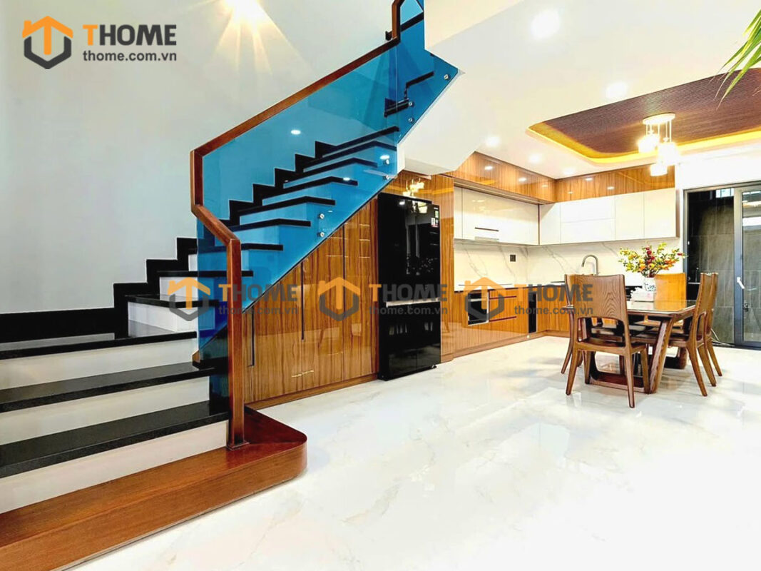 Hình Ảnh Thi Công Gỗ Sồi Tự Nhiên Nhà Chị Hồng Lê Sơn Trà TTTC-35SN