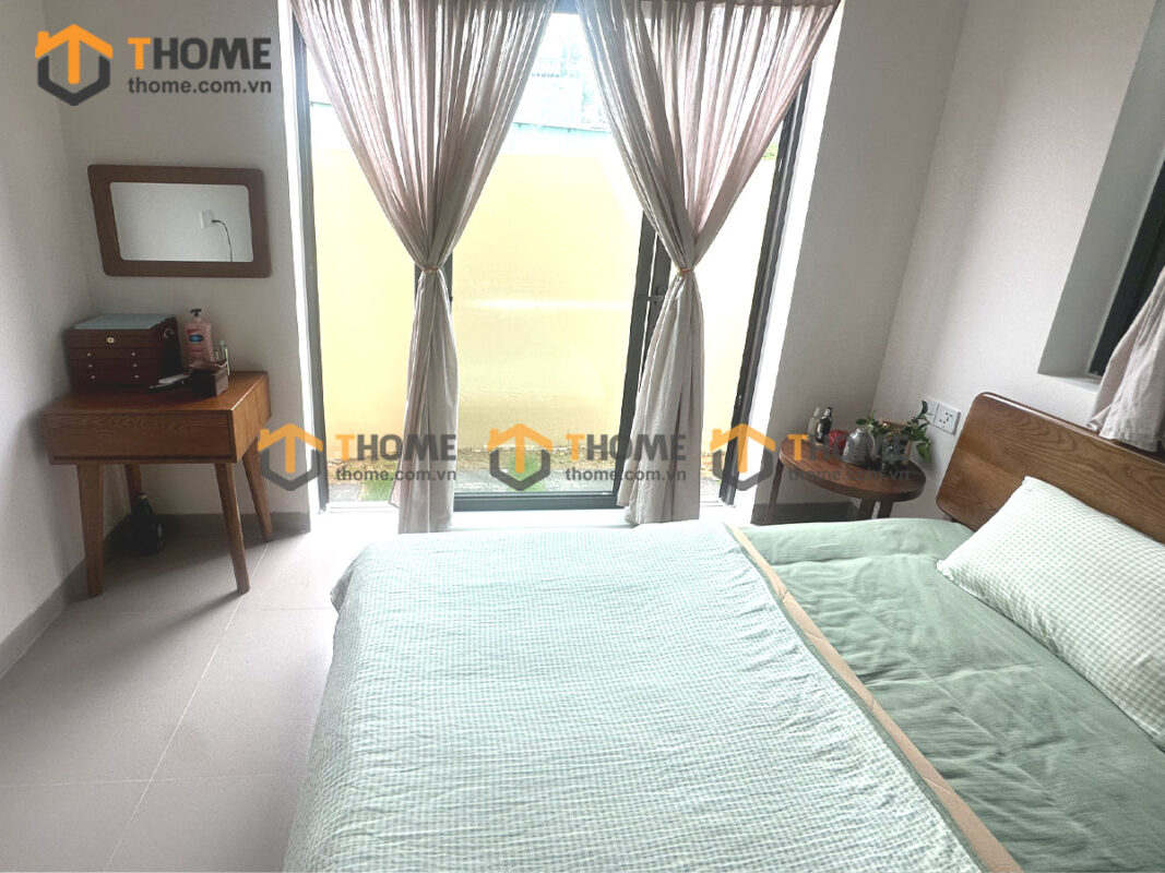 Hình Ảnh Thi Công Gỗ Sồi Tự Nhiên Nhà Chị Thanh Sky Hòa Xuân TTTC-45SN