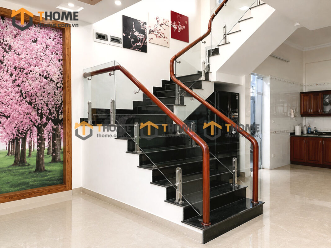 Tay Vịn Gỗ Sồi Hình Tròn Khung Kính Bậc Cầu Thang Đá Tự Nhiên TAYVIN-04SN