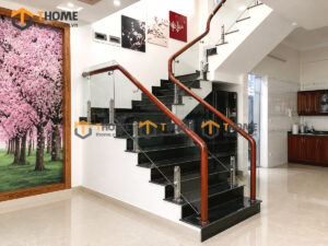 Tay Vịn Gỗ Sồi Hình Tròn Khung Kính Bậc Cầu Thang Đá Tự Nhiên TAYVIN-04SN
