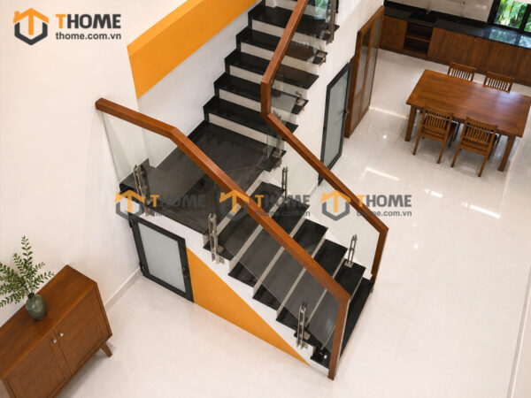 Tay Vịn Gỗ Sồi Hình Vuông Khung Kính Bậc Cầu Thang Đá Tự Nhiên TAYVIN-01SN